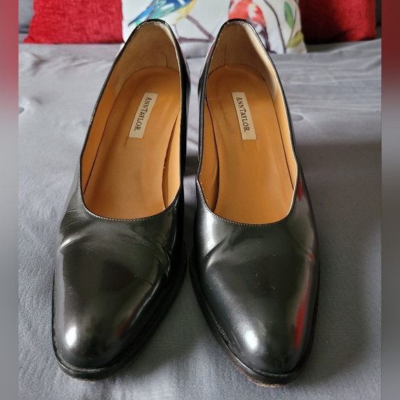 Ann Taylor Pumps - Pearly Black, Sz 8M - Picture 2 of 11